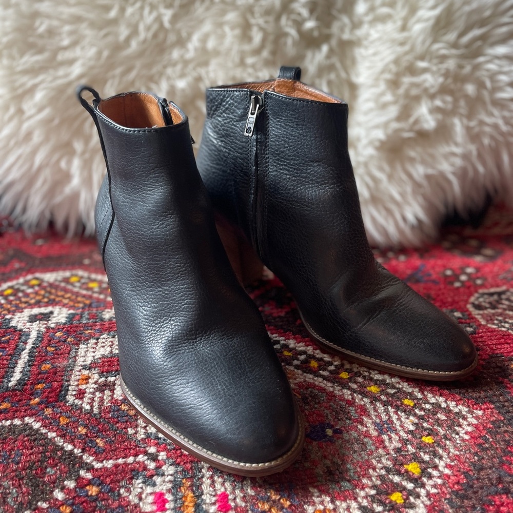 EUC Madewell Billie booties black leather size 8